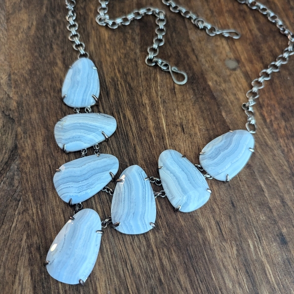 Kendra Scott Harlie long necklace blue lace agate silver rhodium over brass - Picture 3 of 7